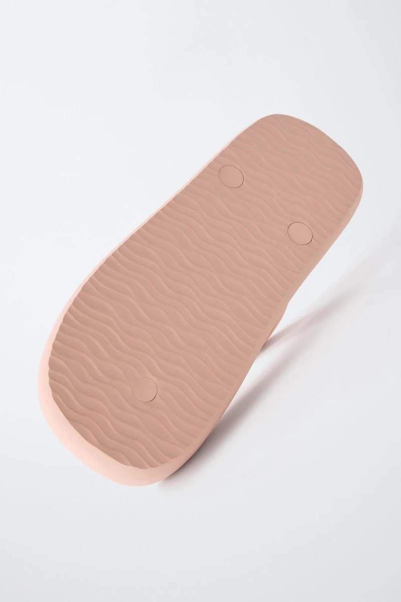 HEART POOL SLIDES