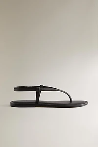 FLAT LEATHER SANDALS