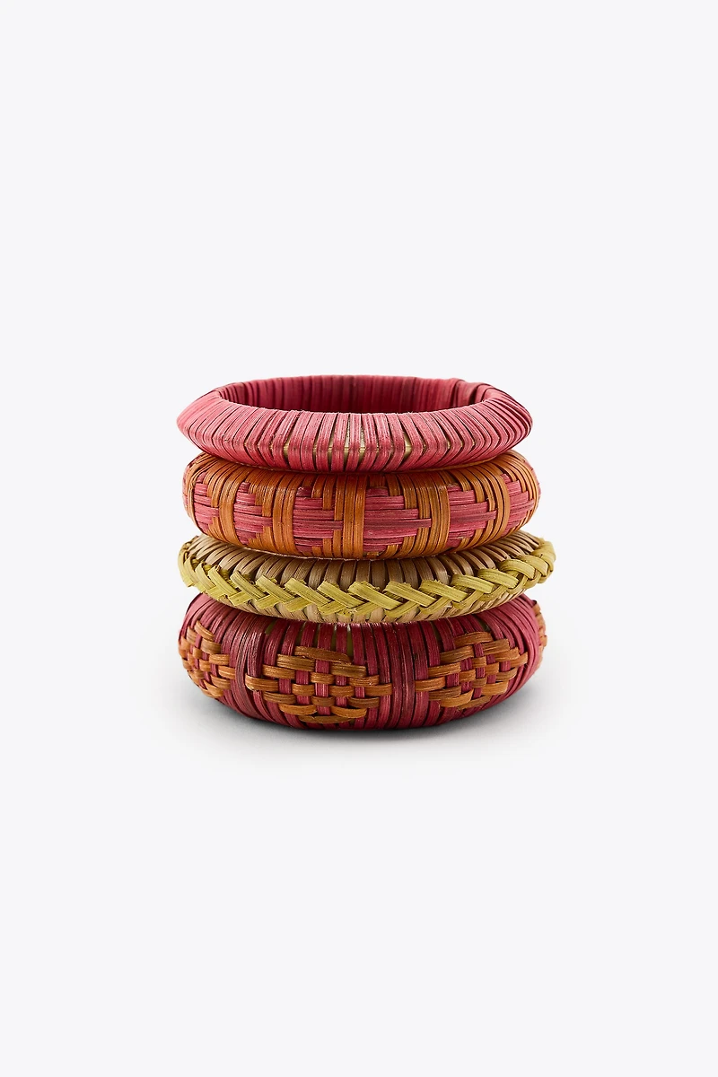 4-PACK OF WOODEN RAFFIA BRACELETS