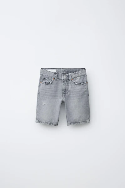 STRAIGHT DENIM SHORTS