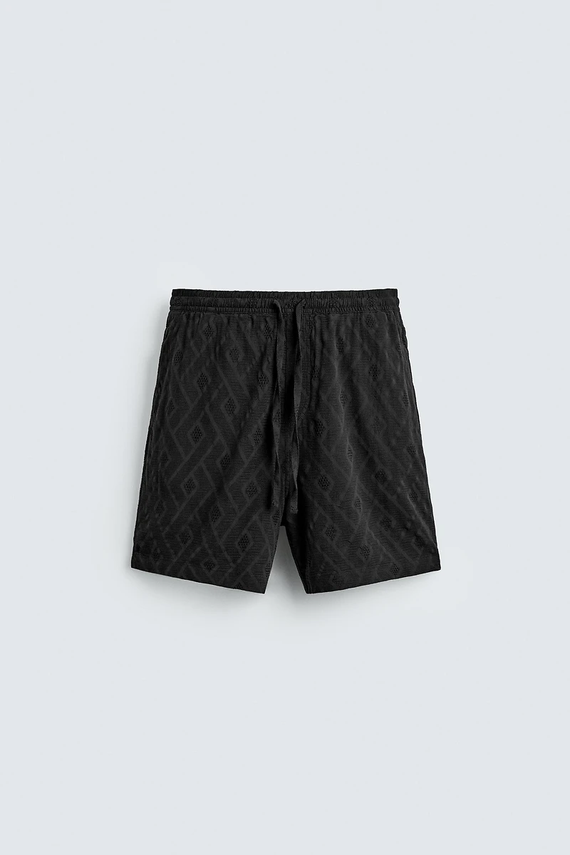 GEOMETRIC JACQUARD SHORTS