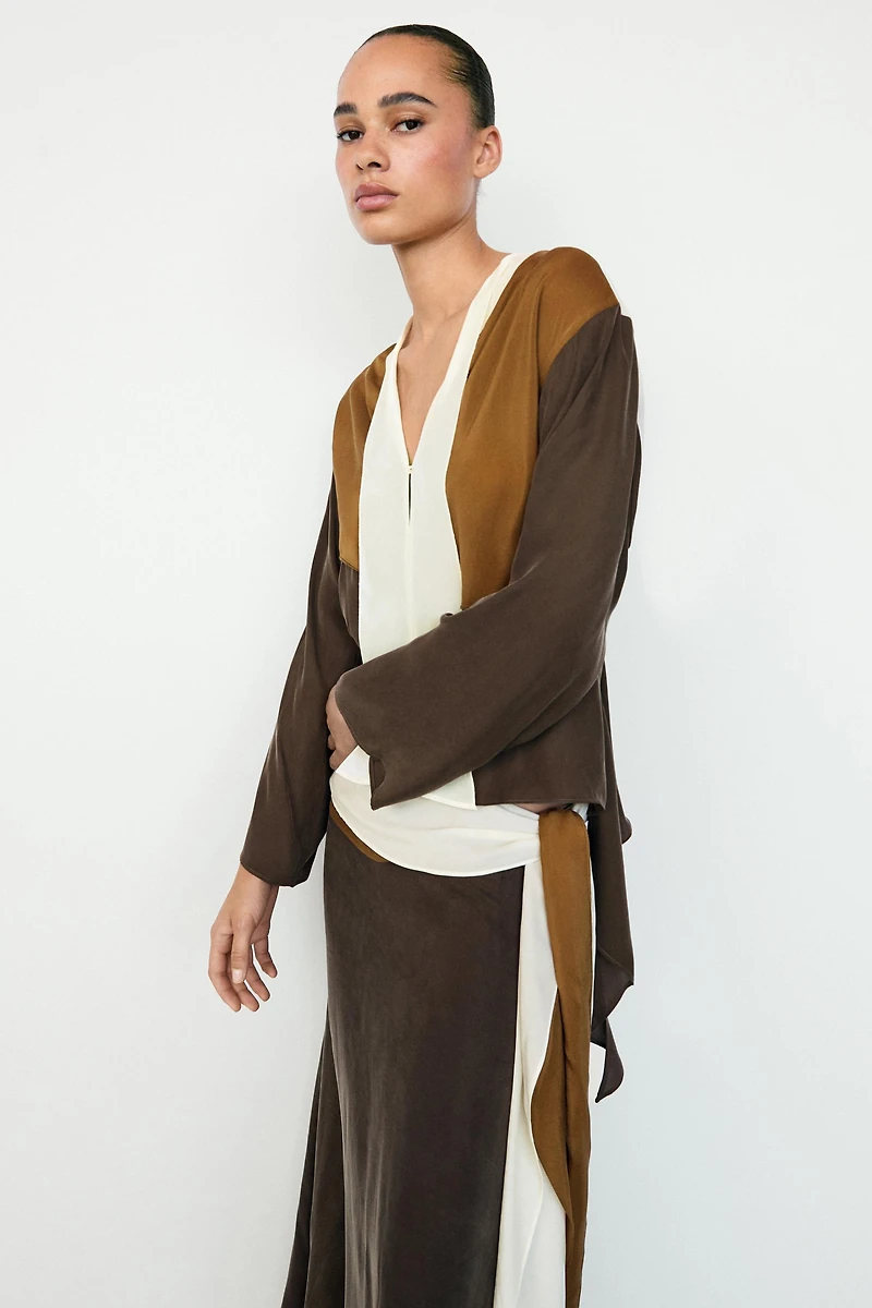 Tricolor flowing shirt
