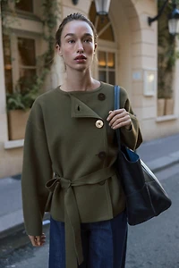 BELTED SHORT KNIT COAT