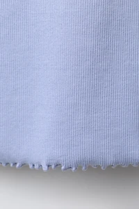 HEART CUT-OUT RIBBED T-SHIRT