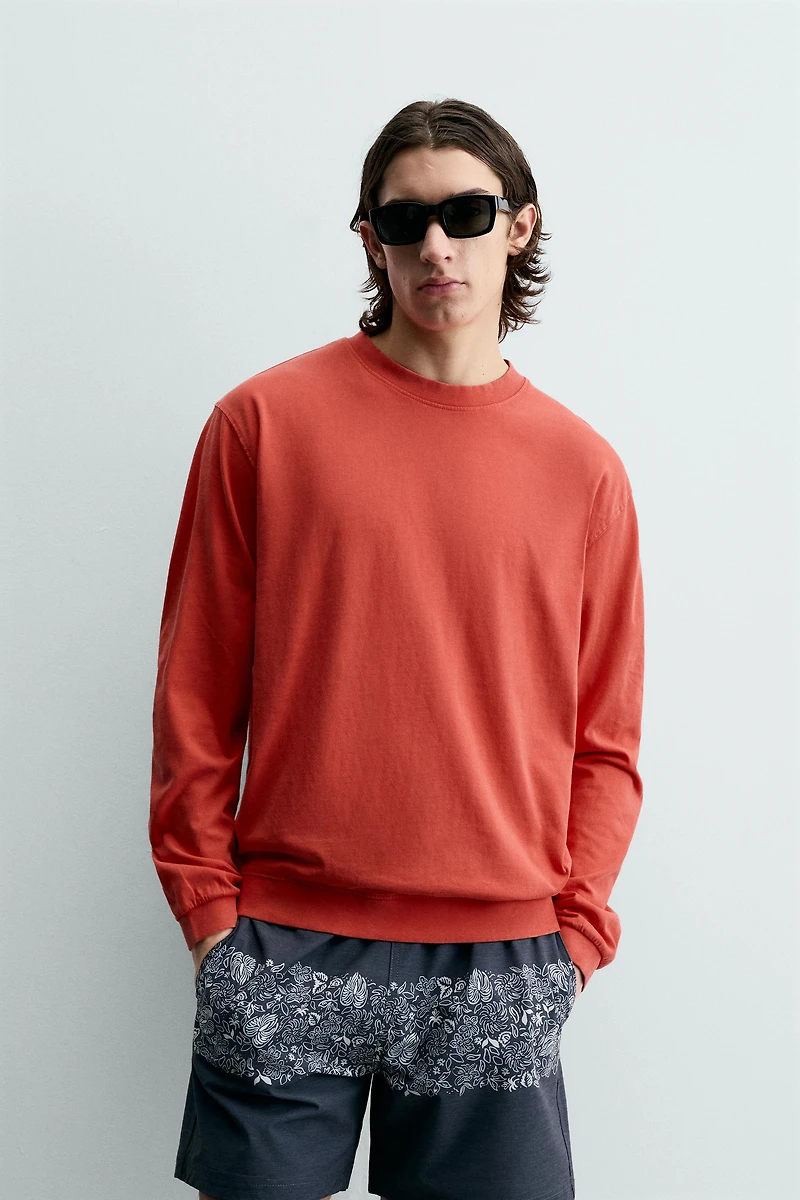 WASHED CREWNECK SWEATSHIRT