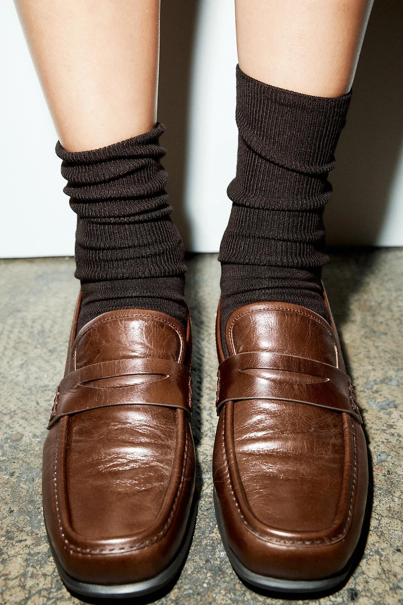 LEATHER LOAFERS
