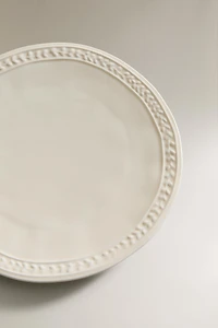 STONEWARE DESSERT PLATE WITH RAISED DESIGN