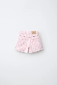 SHORT EN JEAN À RAYURES ET CLOUS