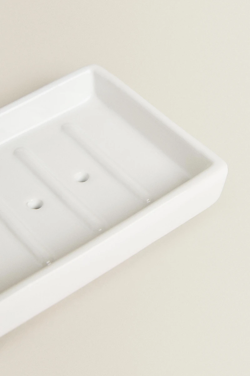 EARTHENWARE BATHROOM SOAP DISH WHITE