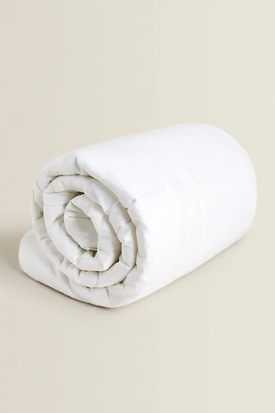DUVET INSERT FEATHER TOUCH (300 GXM²)