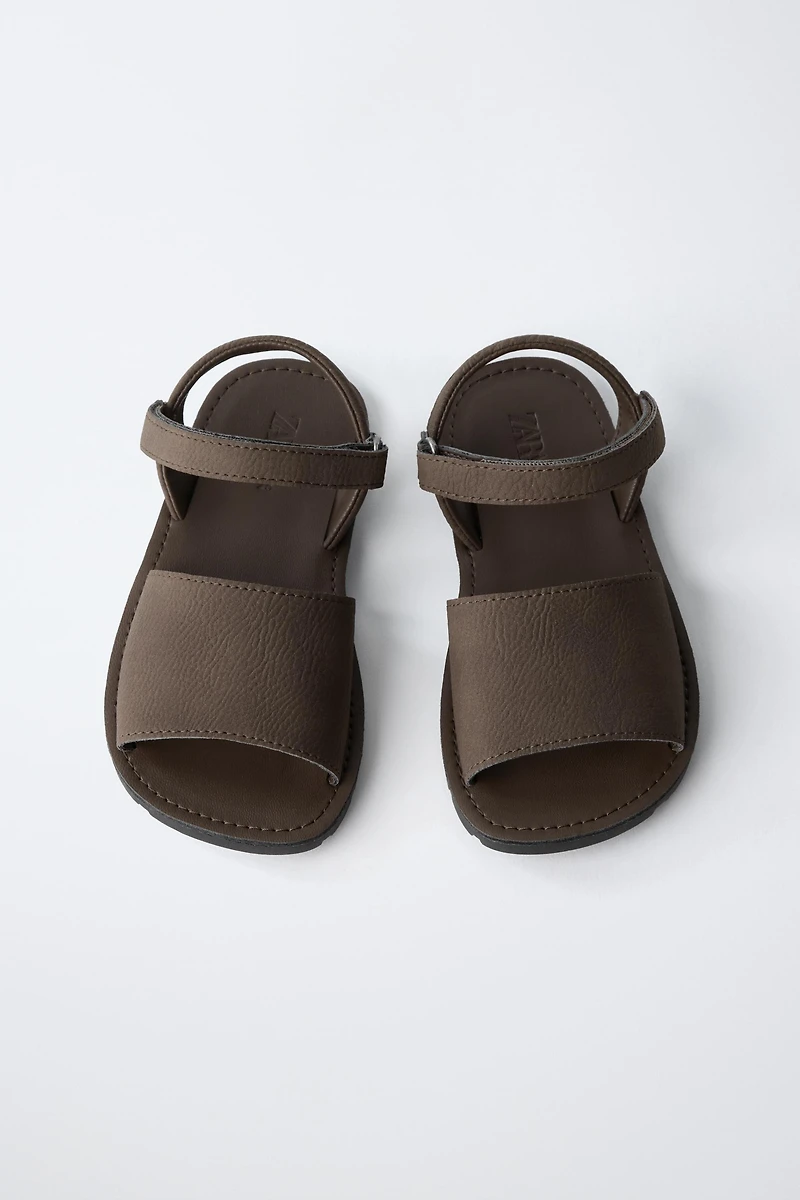 WIDE STRAP SANDALS