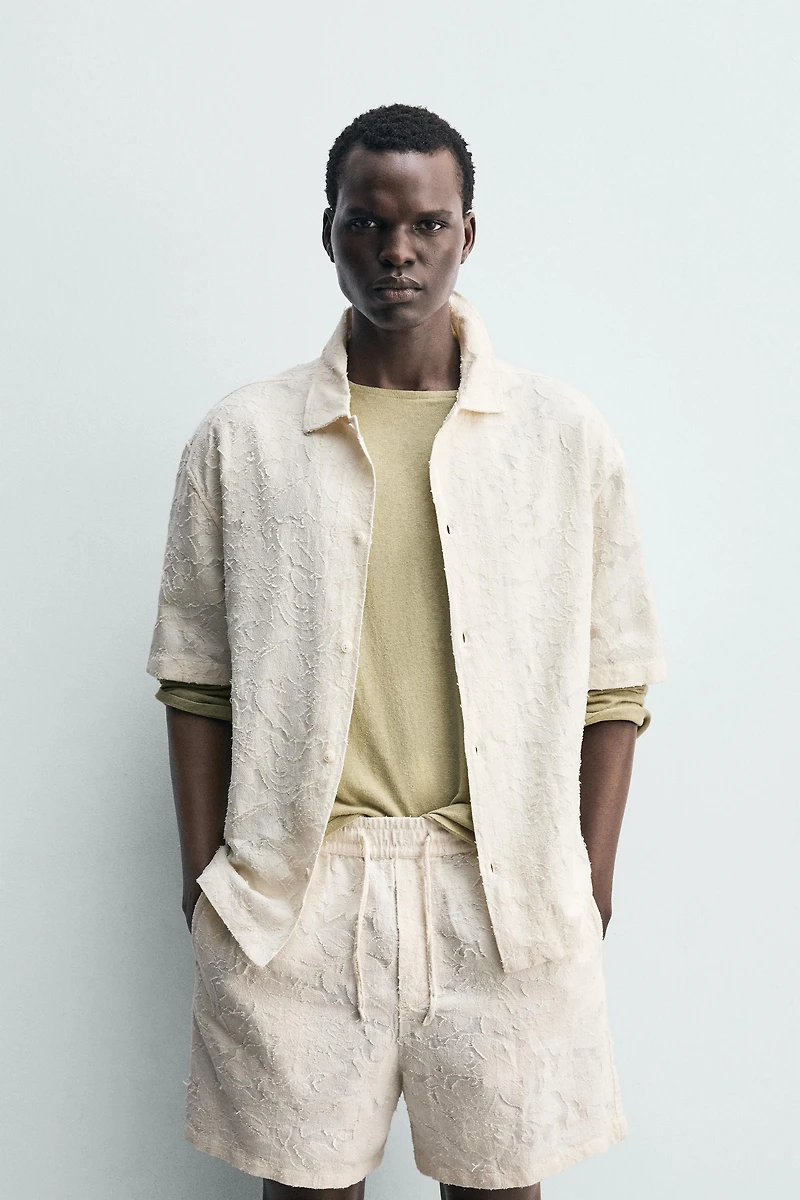 TEXTURED JACQUARD SHIRT