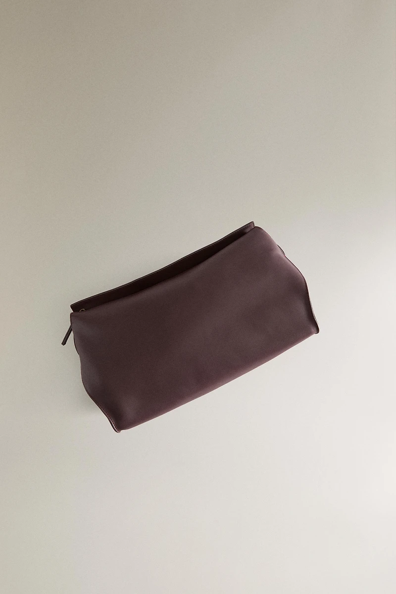 MINIMAL LEATHER MAKEUP BAG