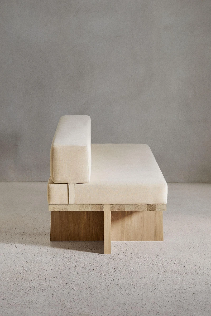 DAYBED 01
