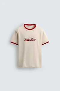 CONTRAST KNIT TEXT T-SHIRT