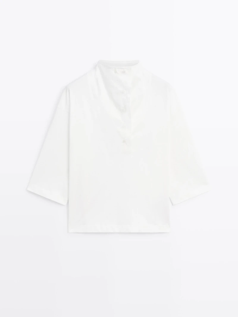 Funnel neck T-shirt