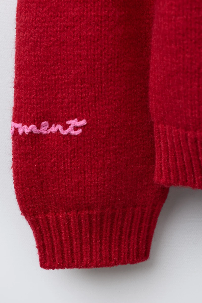 PULL EN MAILLE BRODÉ