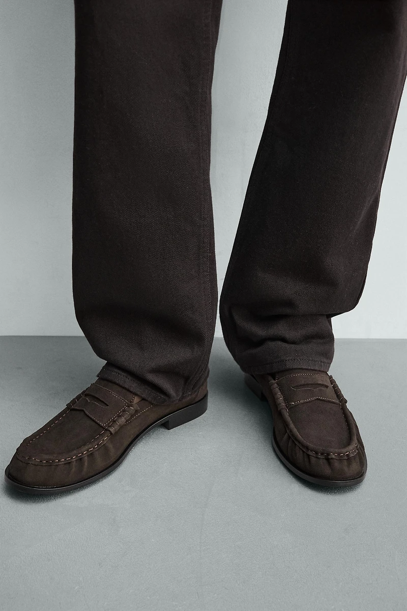 GATHERED LEATHER LOAFERS
