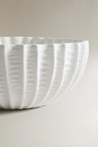 STONEWARE SALAD BOWL WITH RELIEF