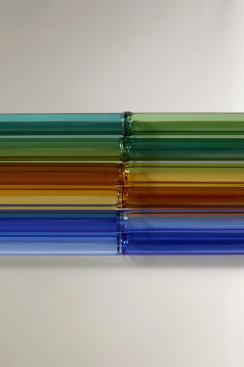 COLOURED BOROSILICATE GLASS STRAW SET (PACK OF 6)
