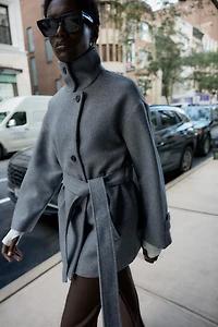 SOFT DOUBLE-POSITION COLLAR COAT