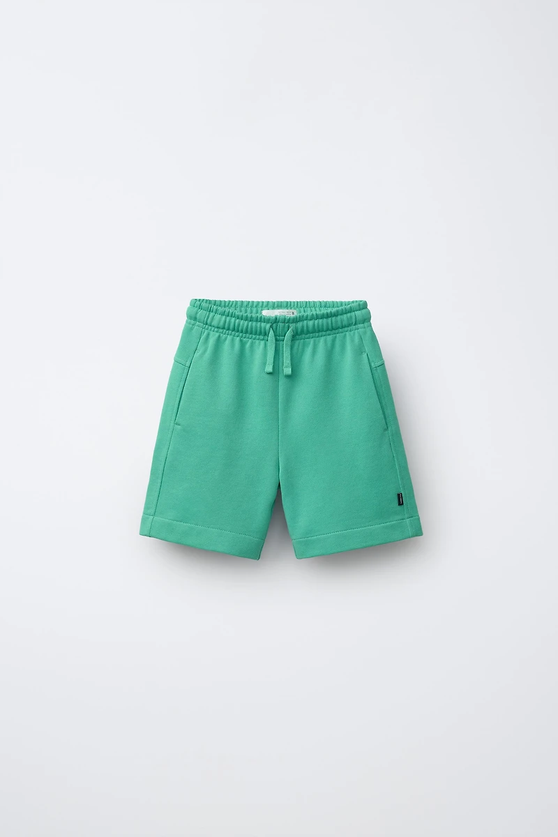 SHORT UNI
