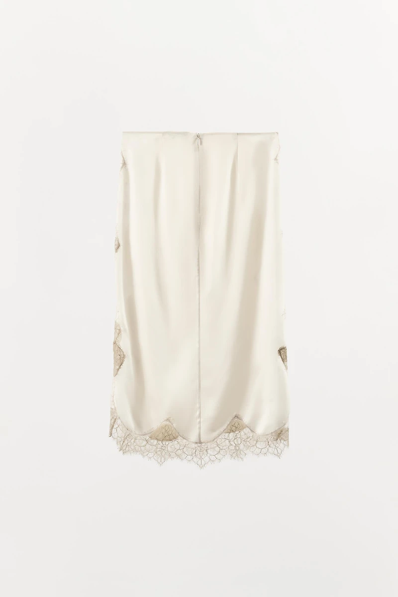 SATIN EFFECT LACE SKIRT