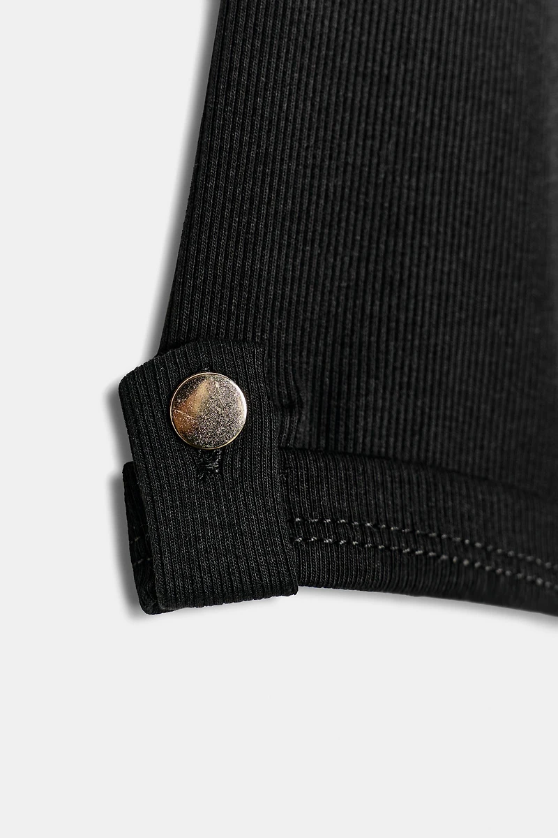 BUTTON RIBBED T-SHIRT