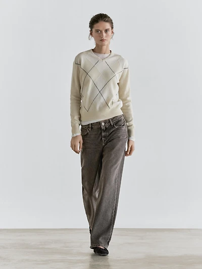 Straight-leg low-rise jeans