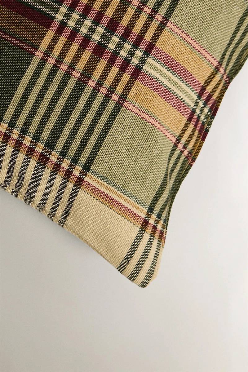 HOUSSE DE COUSSIN CARREAUX