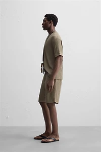 IRREGULAR TEXTURED T-SHIRT