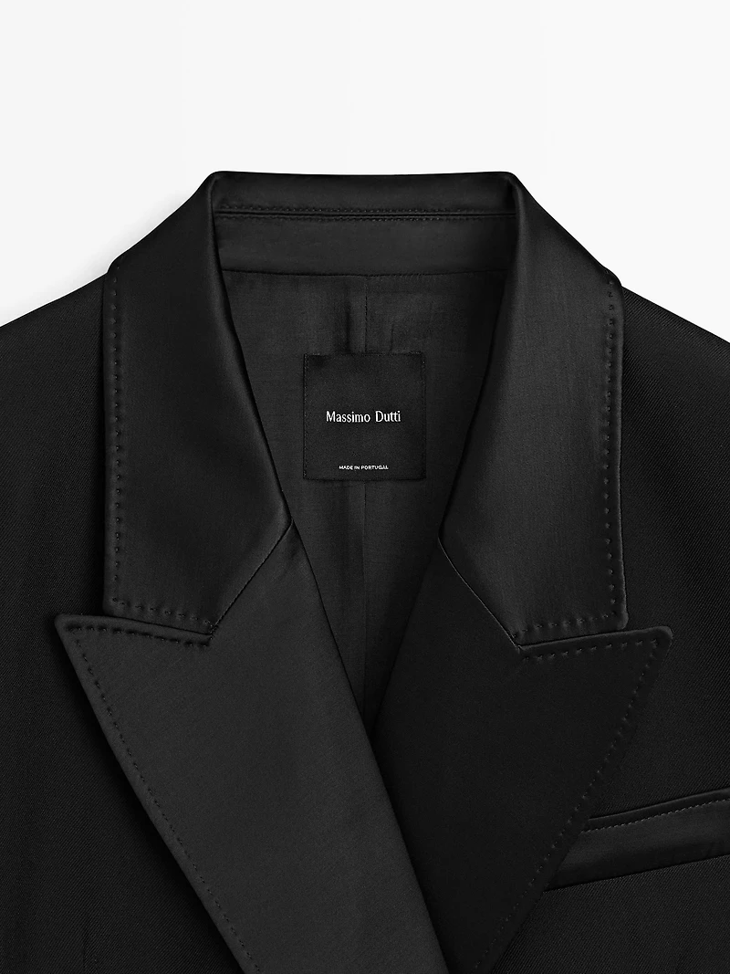 Robe blazer avec détail satin