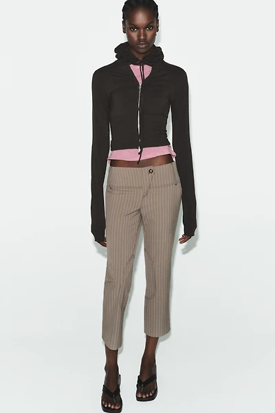 SEAMLESS CROPPED SWEATSHIRT