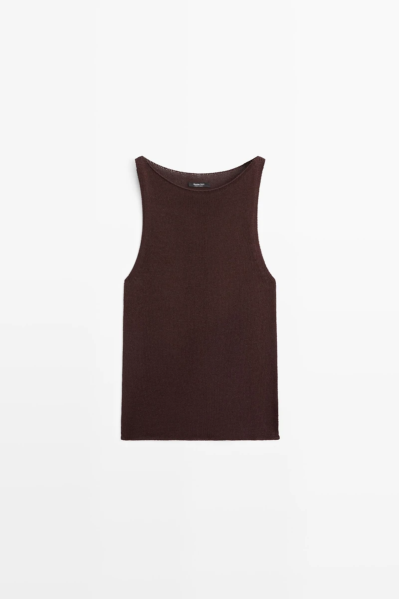 Fine-knit halter top