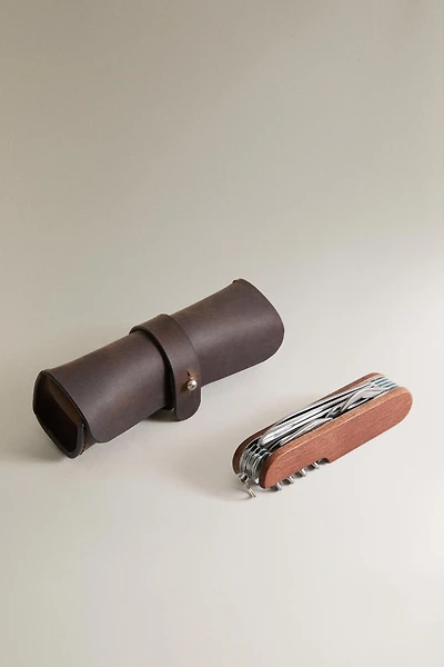 MULTIPURPOSE POCKET KNIFE AND SHEATH