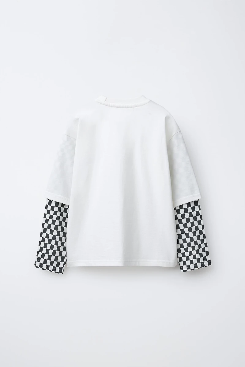 ENSEMBLE T-SHIRT DOUBLE MANCHE ET SHORT À CARREAUX DAMIER