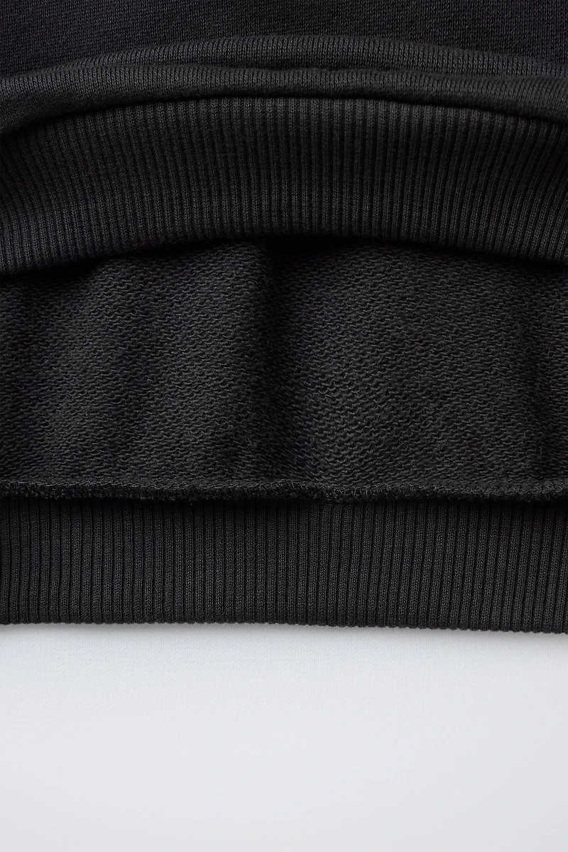 CAR PRINT SWEATSHIRT