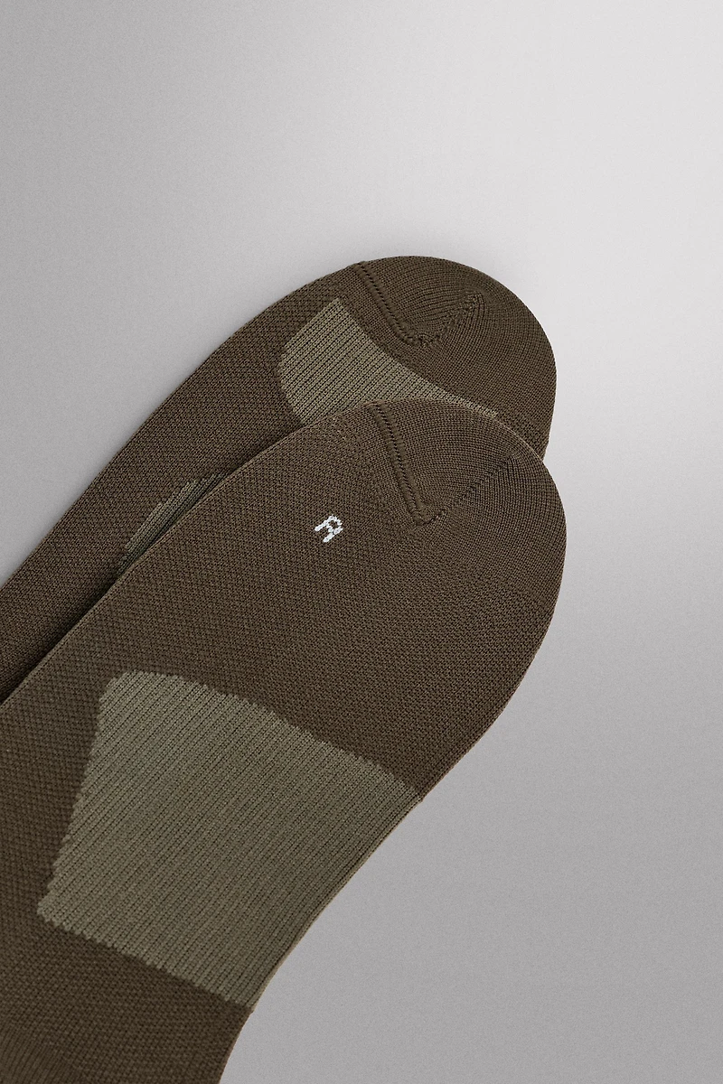 TWO-PACK OF TECHNICAL TRAINING SOCKS