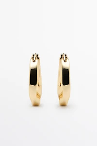 Triangular hoop earrings