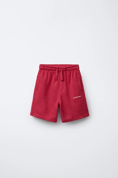 STRAIGHT FIT EMBOSSED TEXT TERRY SHORTS