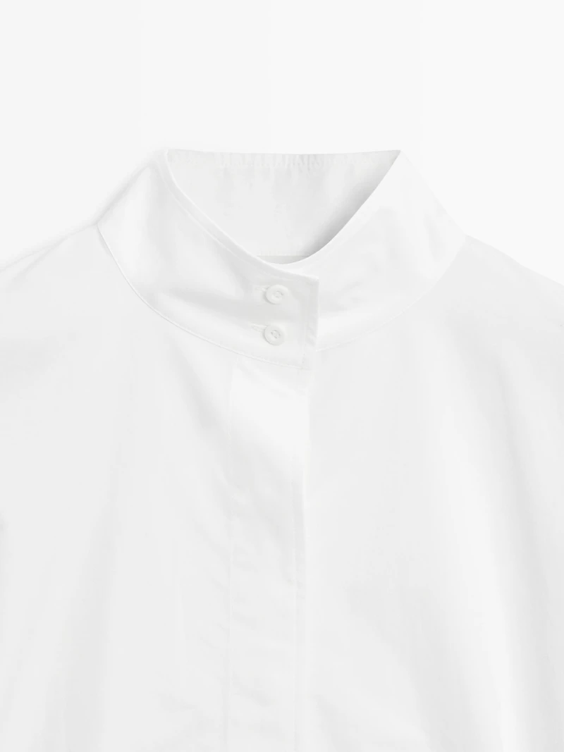 Chemisier à col montant avec ruban