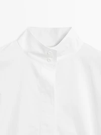 Chemisier à col montant avec ruban