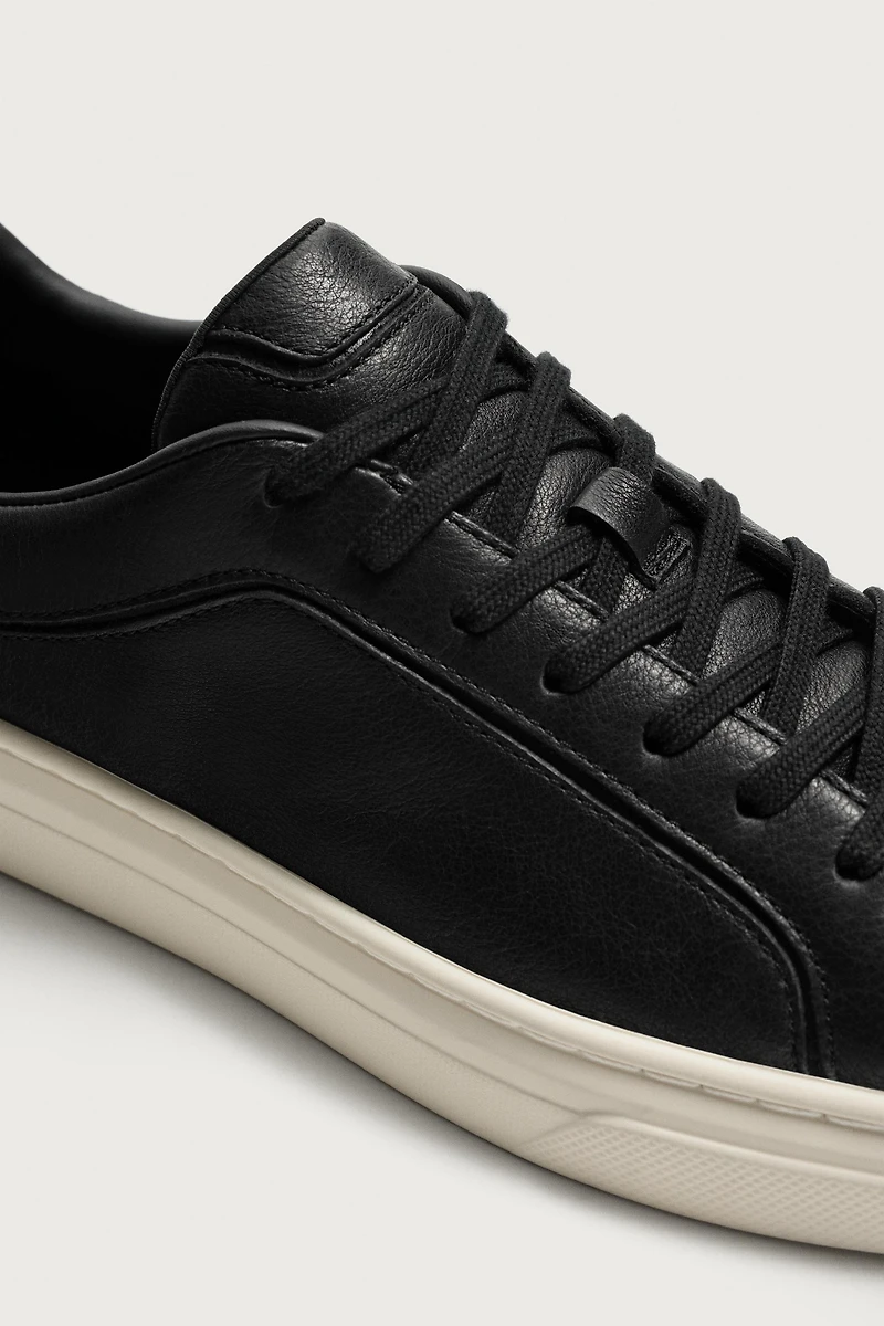 LEATHER SNEAKERS