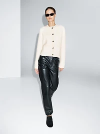 Cardigan court avec boutons dorés