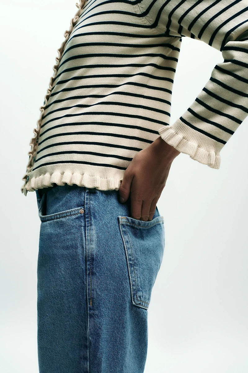 RUFFLED KNIT CARDIGAN