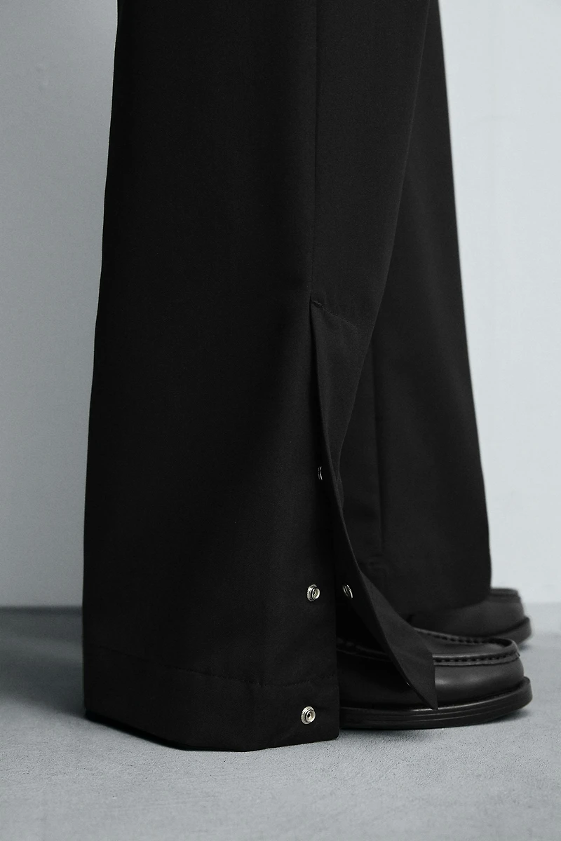FLARE FIT PANTS