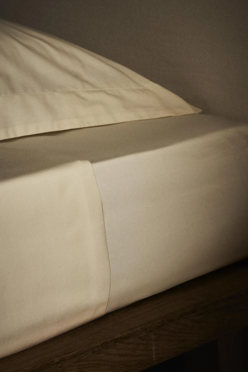 PERCALE FITTED SHEET | 11.8" THICK (200 THREAD COUNT)