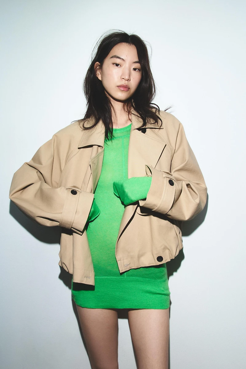 SHORT BALLOON TRENCH COAT