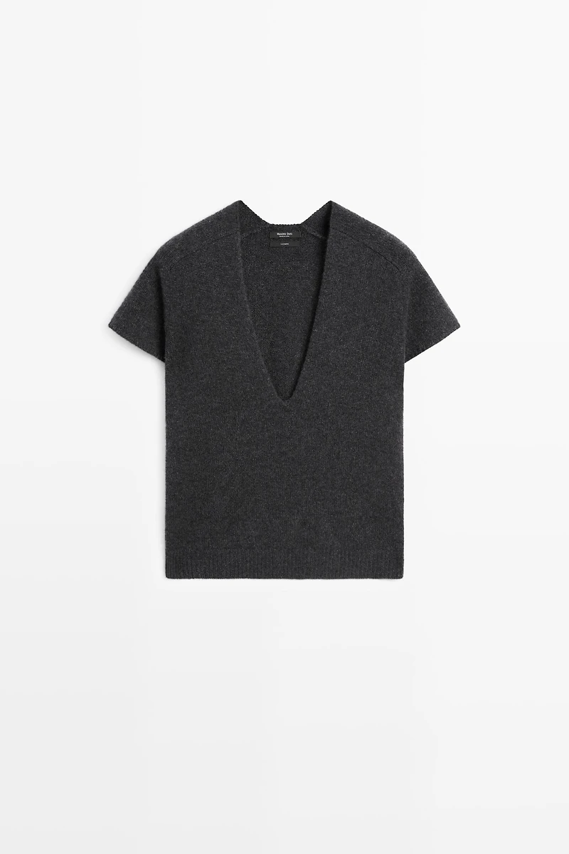 100% cashmere knit short sleeve sweater