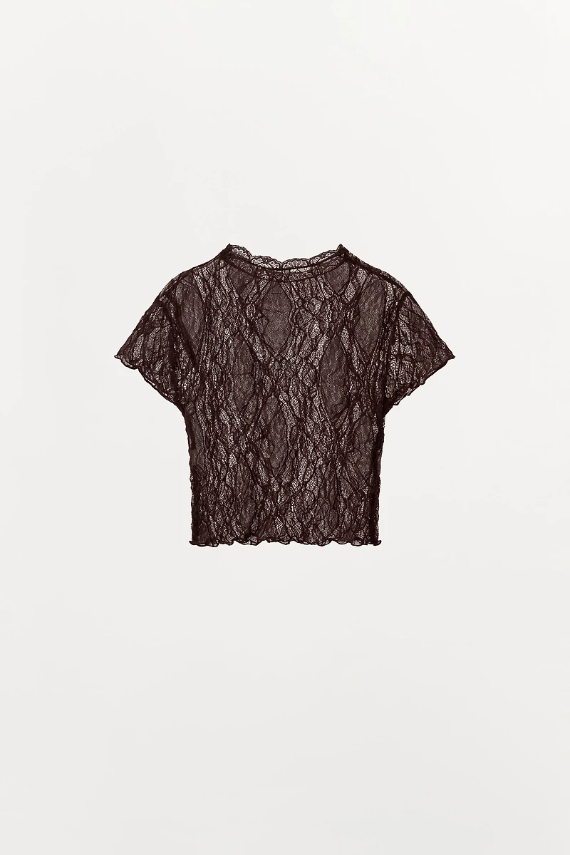 LACE CROP TOP